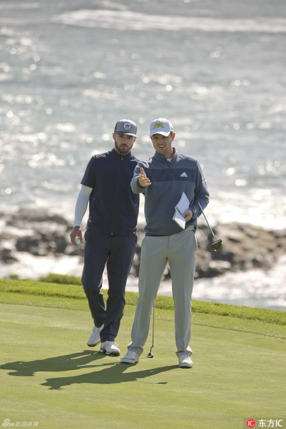 贾斯汀·汀布莱克与贾斯汀·比伯同框，两位巨星难得一见的高球对决，粉丝大饱眼福。