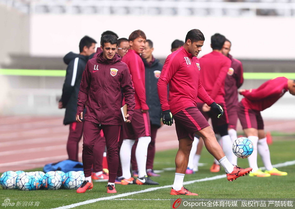 这4am和张金海多大仇啊