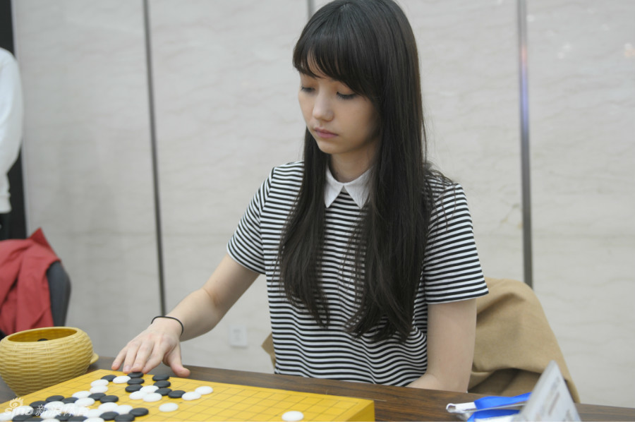 梦百合杯预选女棋手特写_高清图集_新浪网