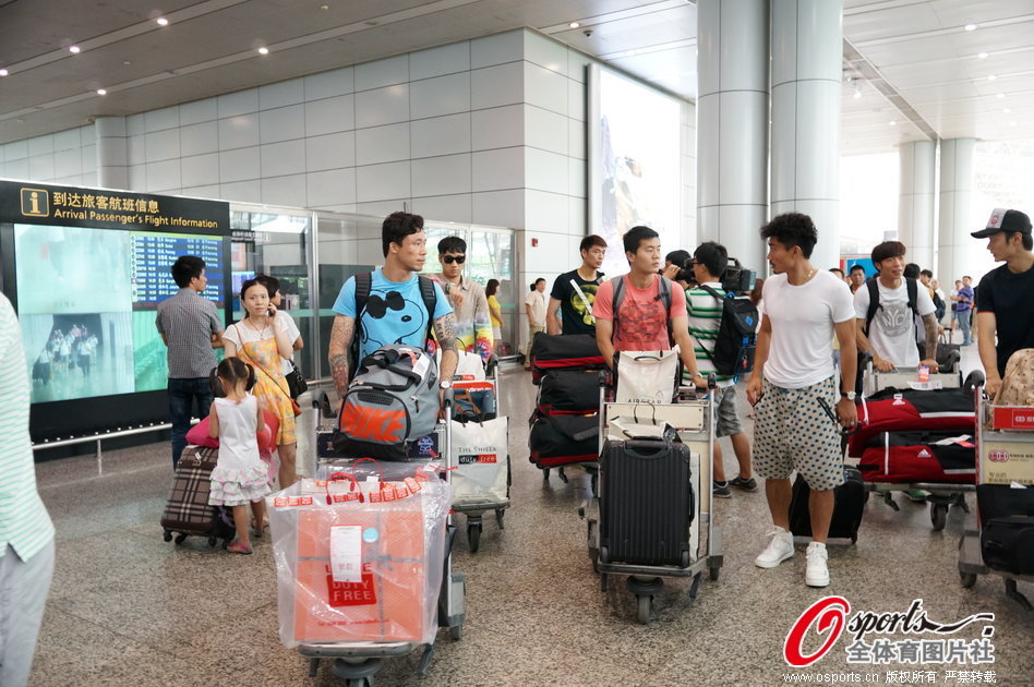 基德：希望欧文25年就能回归 他和弗拉格的后场组合会很完美