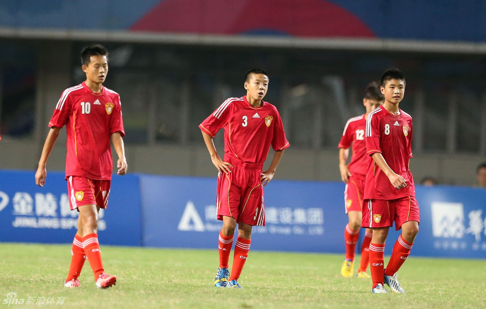 费尔顿支持小斯：安东尼这样的得分手确实会让球运转停滞