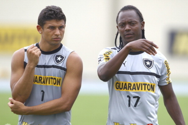 湖人消息：巴斯兄弟被解雇，兩將官宣下放，替補得分倒數第一