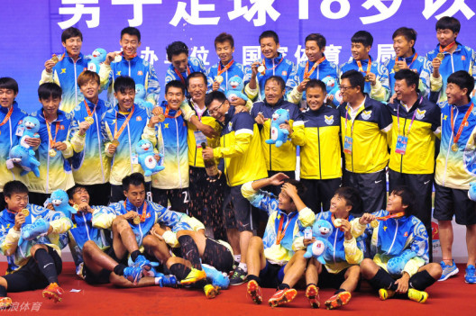 今年工資降到沒法看了。普遍就是小幾百萬