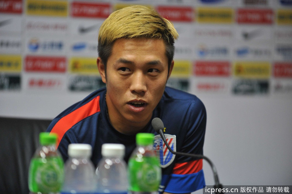 節目效果拉滿，許亞軍和吳剛在廣州車展極氪展廳相遇了！