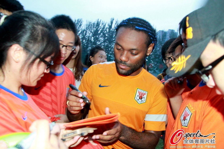 身價前10聯賽本賽季場均進球榜：荷甲、德甲、法甲前三，意甲墊底