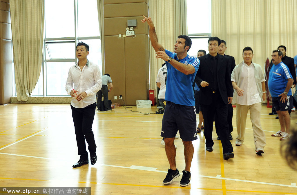 你能防住我？愛德華茲干拔三分命中后 各種垃圾話狂噴狄龍！