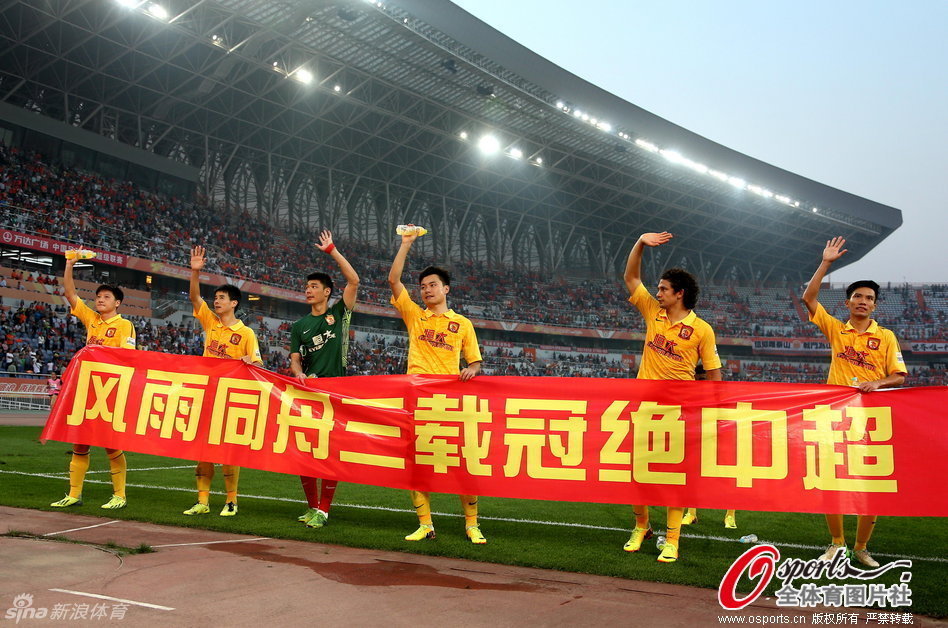 独行侠VS太阳首发：布克携狄龙&马威出战 弗拉格领衔主队阵容