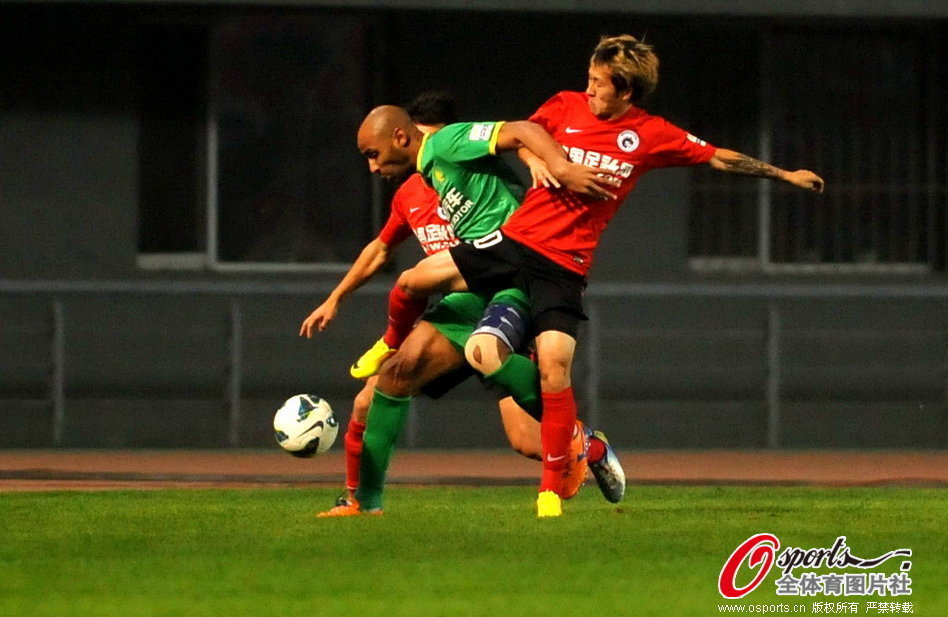 [流言板]弗拉格單場砍25分5板5助&歷史第二位18歲球員，此前僅詹姆斯