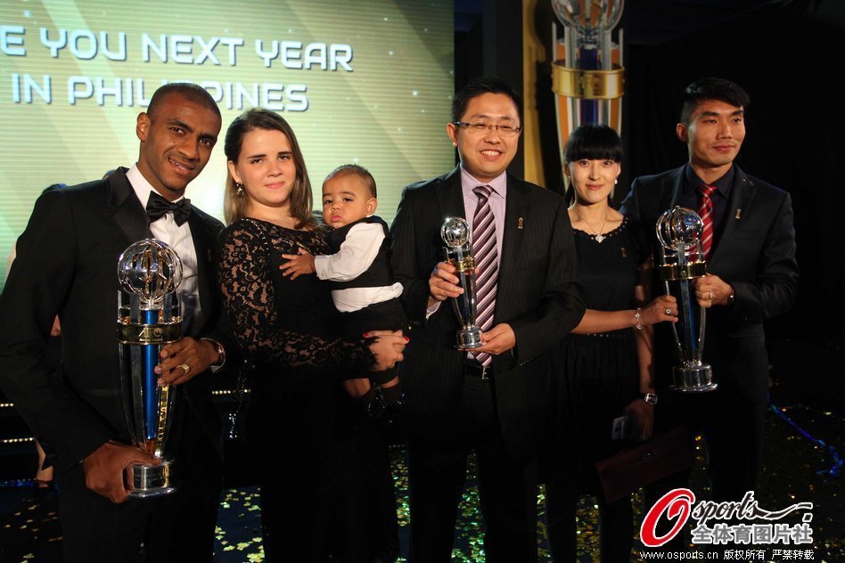 恭喜！武汉女足王霜、陈晨入围国际足联年度最佳女子阵容候选名单