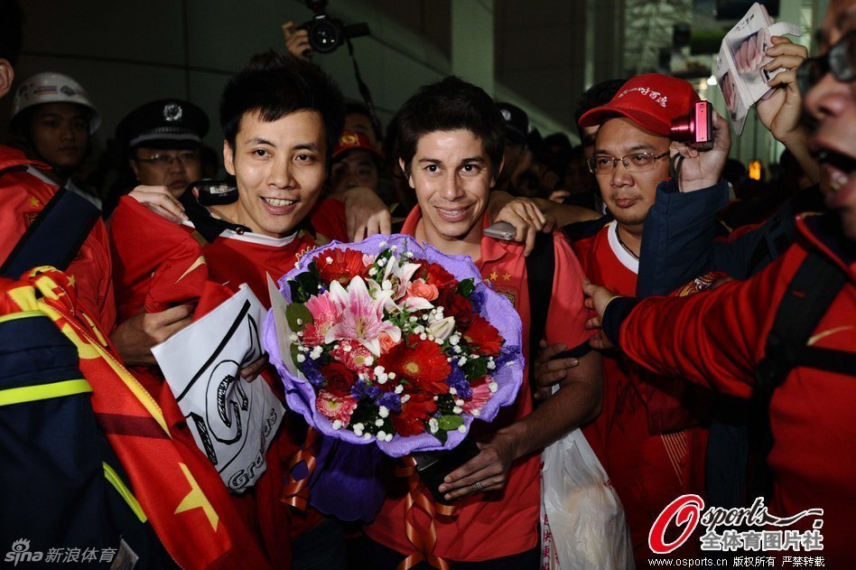 休赛期被交易换科林斯！船记：快船球迷没意识到鲍威尔的重要性