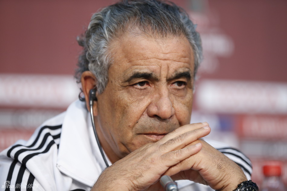 英媒：热刺有意罗德里戈和伊尔迪兹，范德芬是皇马引援目标