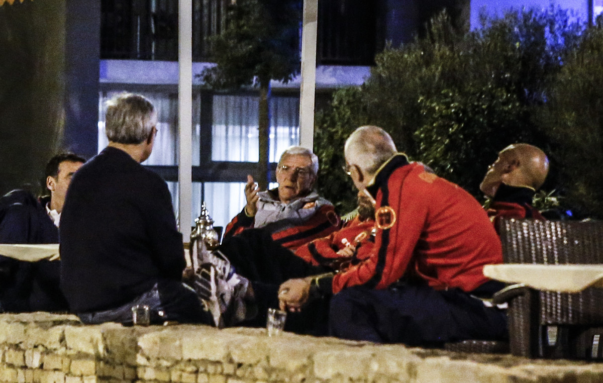 前湖人中锋遭遇入室抢劫 自卫三枪示警吓退歹徒