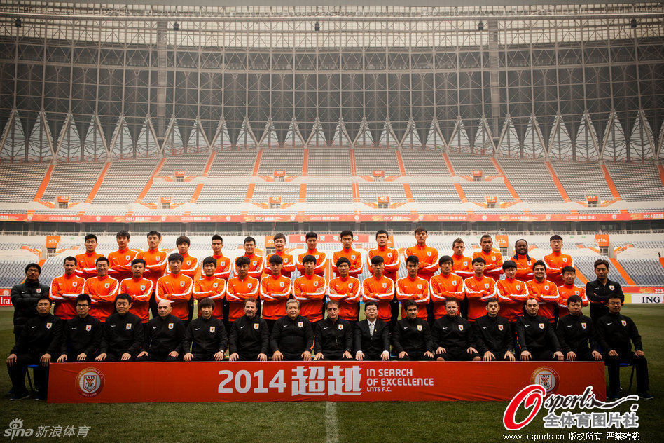 王大雷晒与女儿跳舞视频，韦世豪评论：有点卡哇伊了