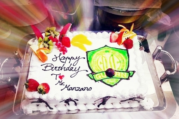 比打首发强！克莱上半场5中3得8分3板1助1断 三分4中2