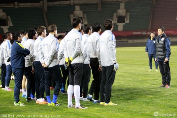 独行侠vs活塞首发：加福德赛季首秀 弗拉格&克莱&华盛顿&克里斯蒂