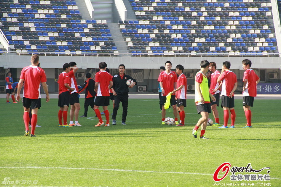 [流言板]赛事官方提问Bdd：谁的S15全球总决赛表现更出色