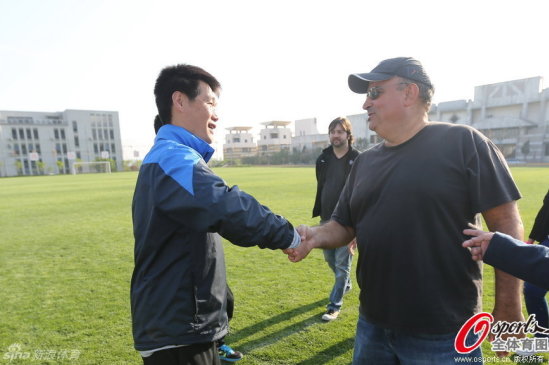 [流言板]記者：湖人對詹姆斯的使用，取決于其保持獎項資格的計劃