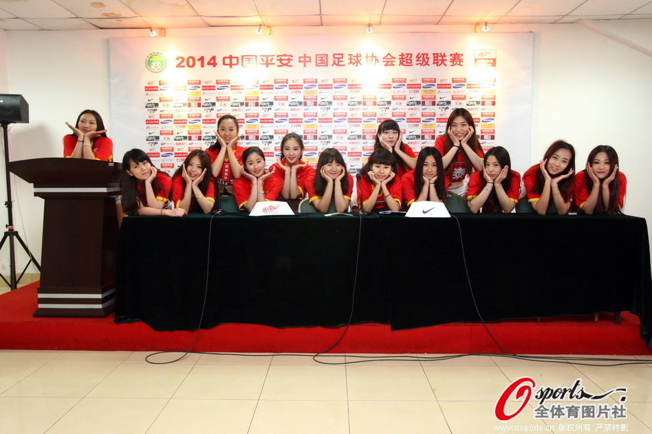 本赛季NBA球星薪资+代言收入排行：詹姆斯1.3亿美元居首，库杜位列其后