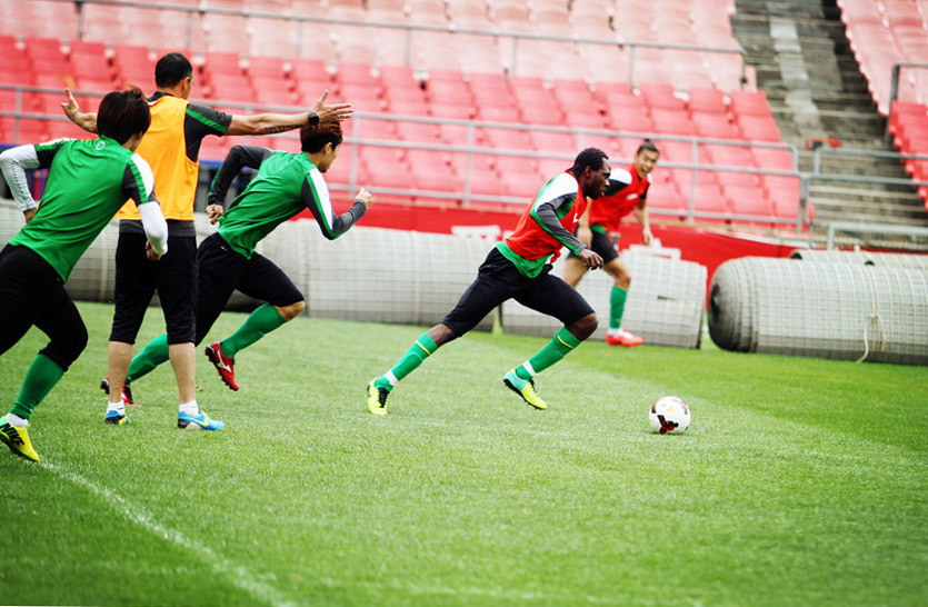 影響巨大！杜倫在場時球隊攻防效率均聯盟前三 凈效率第二