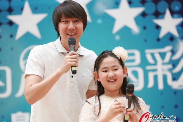 替補出場豪取36分，火箭二隊板凳席上還坐著一名強力得分手？