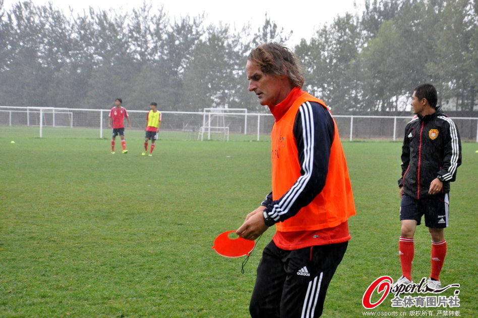 米體：米蘭冬窗目標中鋒和后衛，人選佩萊格里諾和蒂亞戈·席爾瓦