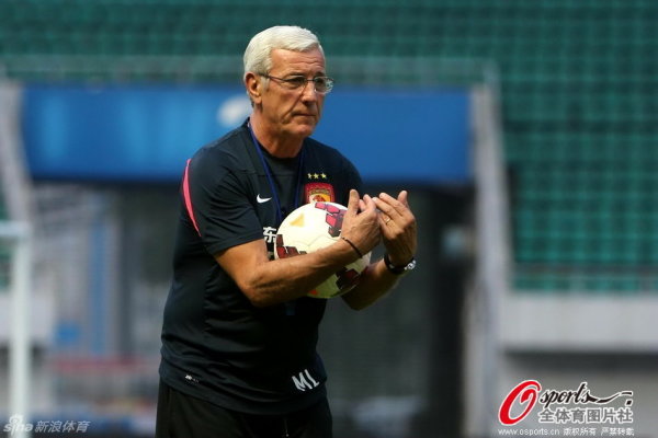 [流言板]ESPN：联盟高管认为，莫兰特的交易价值与欧文在篮网时相当