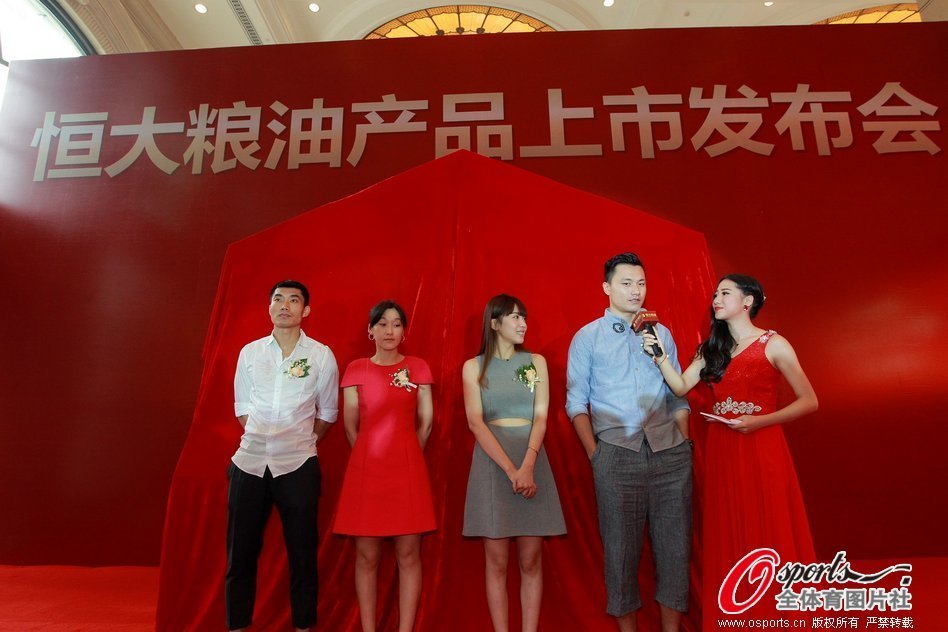 以军对加沙地带南部的哈马斯目标发动袭击