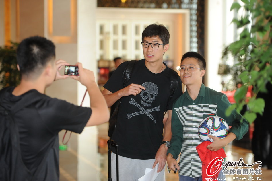 蒂耶羅發展聯盟首秀高效拿下19+4+3