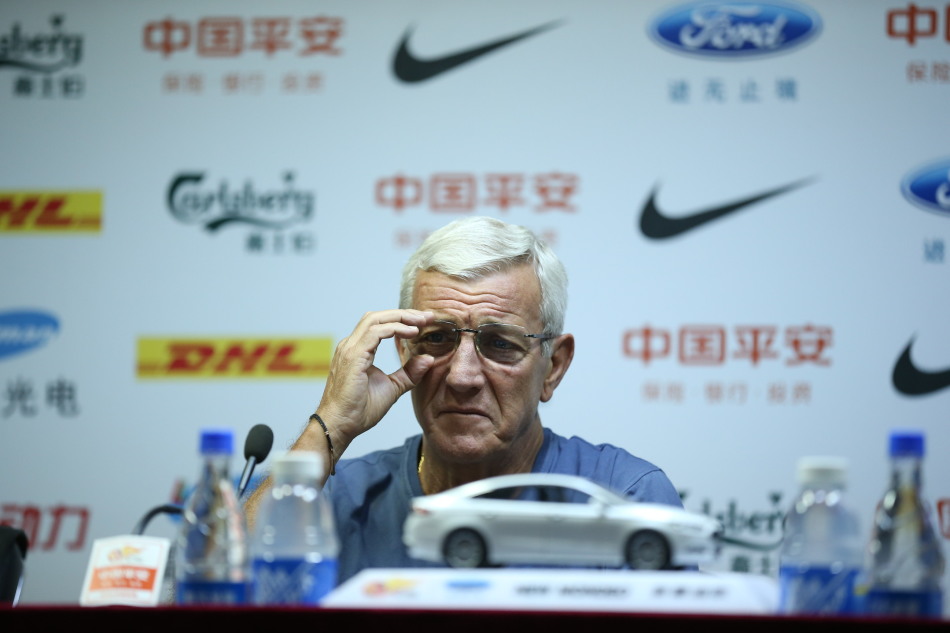 门德斯：不知道为啥有这么多关于亚马尔的噪音，我们都年轻过