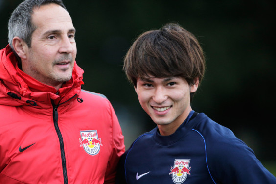 WTA年终总决赛：萨巴伦卡击败高芙 晋级半决赛