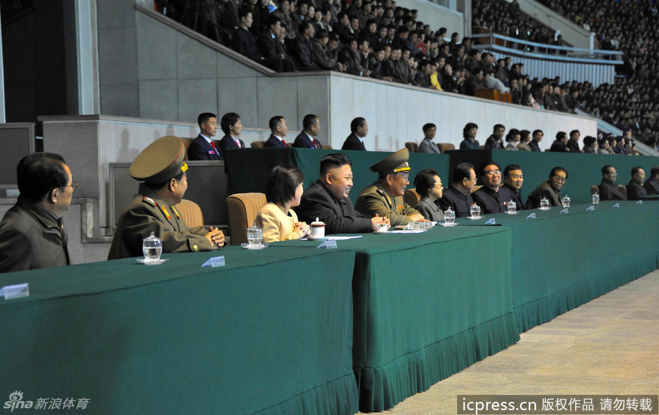 現在NBA東強西弱，東部群魔亂舞，西部不進則退，勇士是西部底線