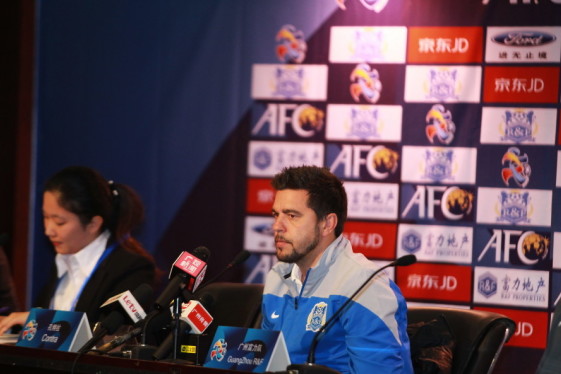 表现糟糕，比尔战旧主太阳14中2仅5分1板1助2失误，正负值