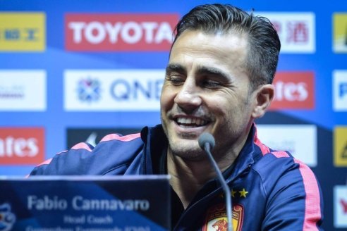 米勒打趣：如果我有字母哥的天赋 再加上我的跳投我就是GOAT