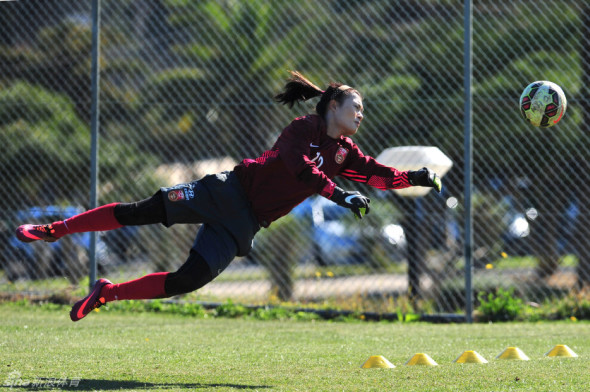 最后還差不了多少！籃板對比掘金首節25