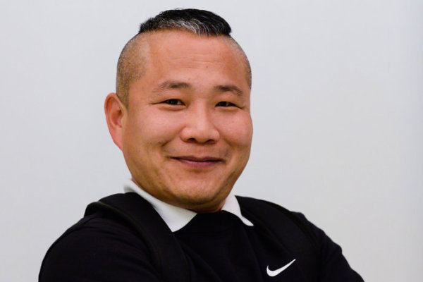 库里：我推荐别人学克莱的投篮 我的投篮不标准但能让我快速出手