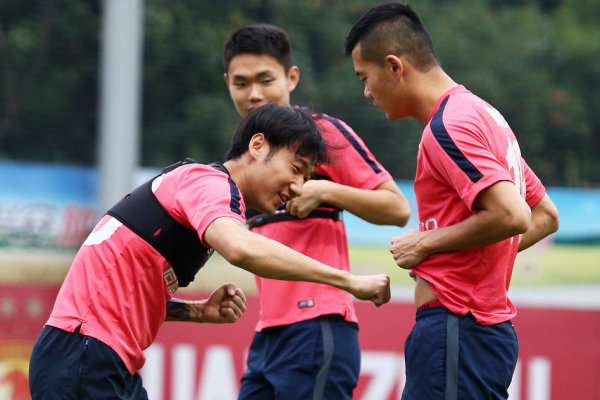 [JR热议]爆料：AL主教练Tabe将二路解说T1对战KT的S15决赛