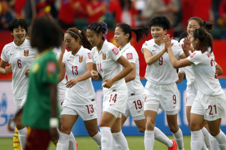 [流言板]波蒂斯：字母哥见义勇为纯是瞎编的，若是真的早该有视频了