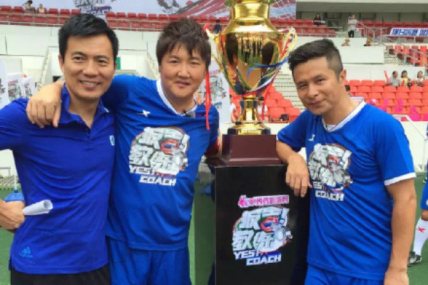 尽力局！哈克斯替补26分钟 14中9拿到21分3板2助