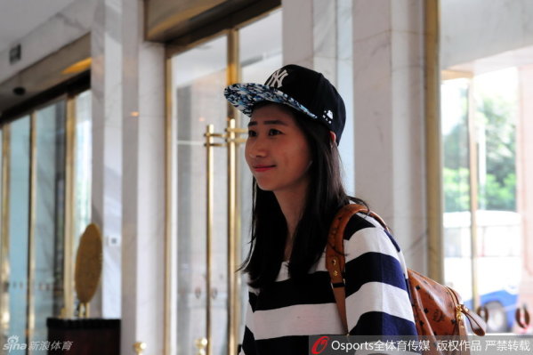 Uzi，C罗，詹姆斯，三个领域的人气王，谁最名不副实？