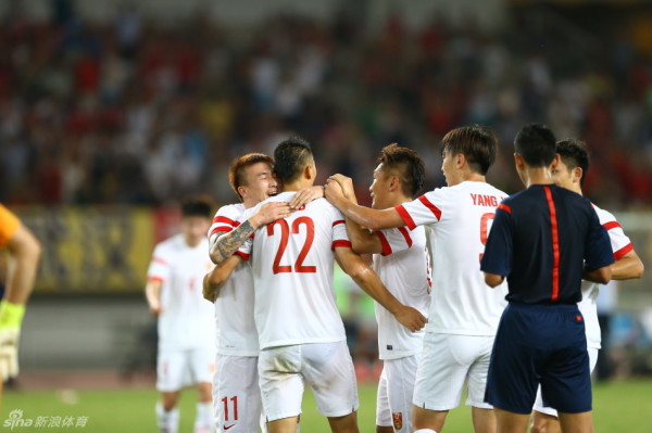 S冠是当年最强的五个人，那么Baolan是当年全球最强的辅助吗？