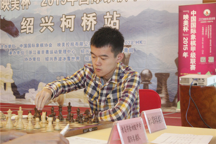 http://www.sinaimg.cn/dy/slidenews/2_img/2015_40/820_1602070_882381.gif