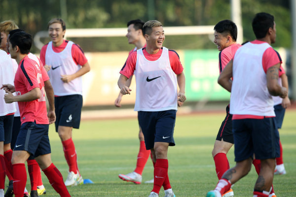 乌度卡今天在电台谈谢泼德本赛季至今的表现，并评价其优缺点