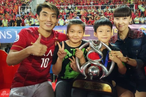 门德斯：不知道为啥有这么多关于亚马尔的噪音，我们都年轻过