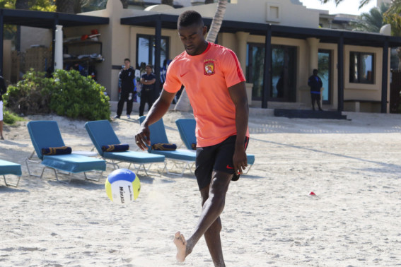 杜克主帥談弟子克尼佩爾&賽恩：他們極具競爭力 能讓隊友變得更好