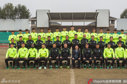 稍有回暖！克莱替补7中4&三分6中3拿11分4板3助 出现一次关键失误