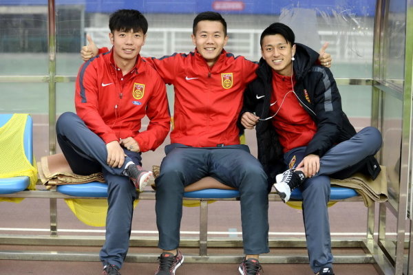 体坛：最近两家中超球队与瓦科接触，但尚未谈妥薪资条件