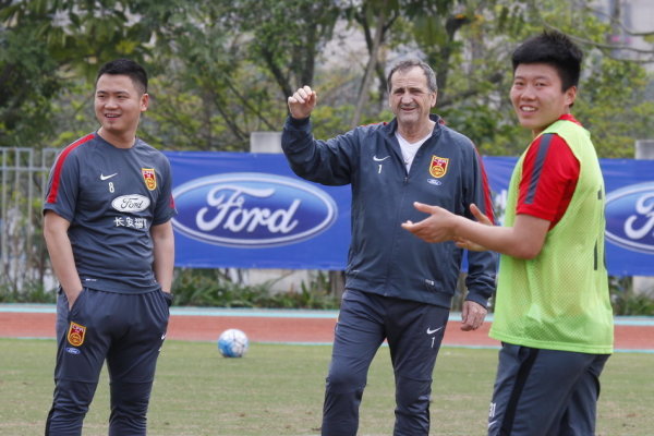 心態又崩了？隊記：失去首發位置后，庫明加認為自己遭到了針對