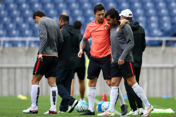 [流言板]瓶子老婆发文辟谣：我是想每个解说都能挣钱的，我垄断不了