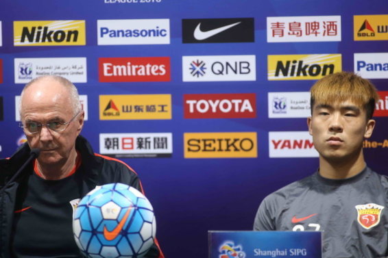 [流言板]主持小钰晒日常照：每天都在到处窜着打工