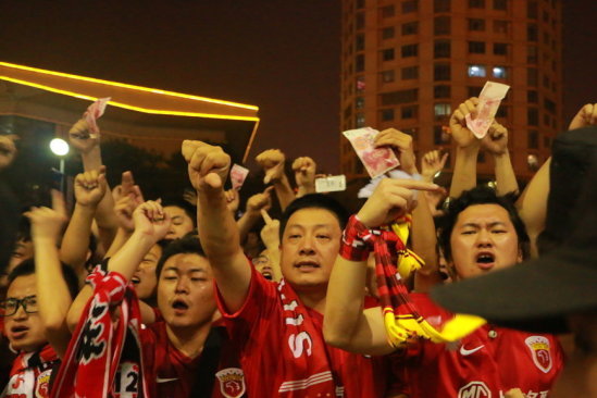 34岁阿联酋国脚奥马尔宣布退役，曾被誉为“海湾梅西”